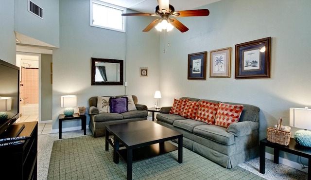 Venice Harbor 606, 2 Bedrooms, WiFi, Sleeps 4, Pet Friendly in Venice
