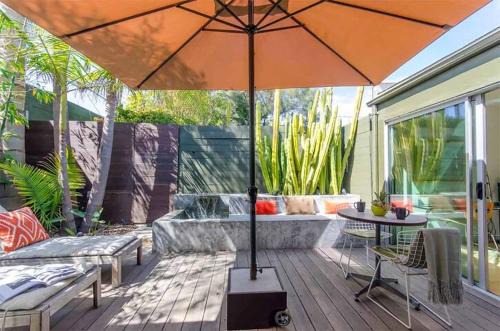 Venice Place in Los Angeles