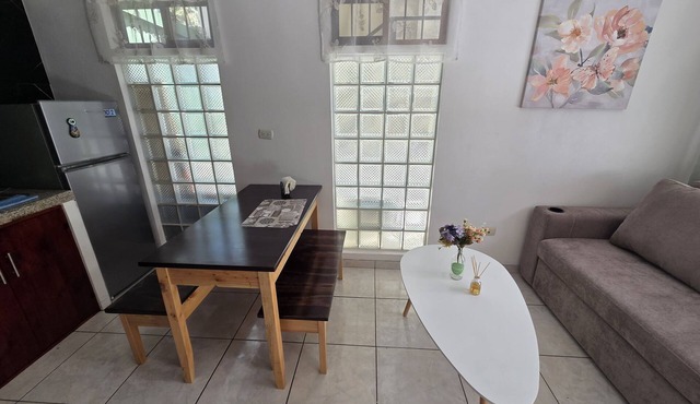 Very safe and centrally located apartment, close to the Peq. La Paz World Park in San José