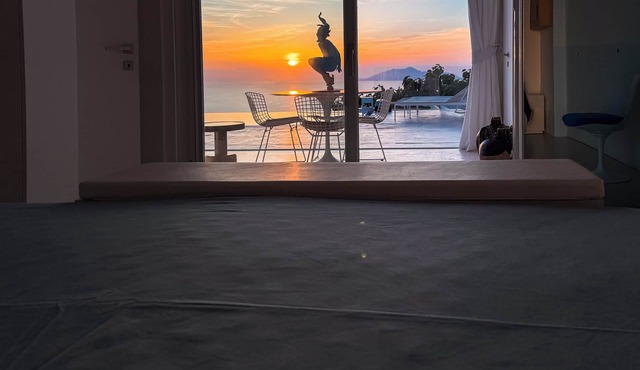 Villa Artistica located a 20-minute scenic walk from Anacapri. in Anacapri