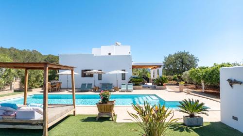 Villa Can Lloren in Sant Llorenç de Balafia