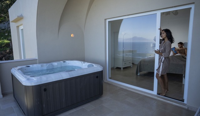Villa DAlessandro Tatiana private apartment and private hot jacuzzi in Anacapri