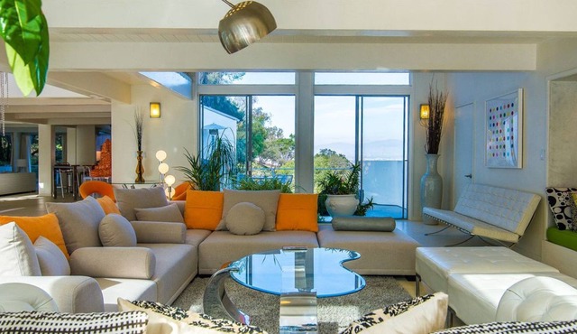 Villa Karlie in Beverly Hills