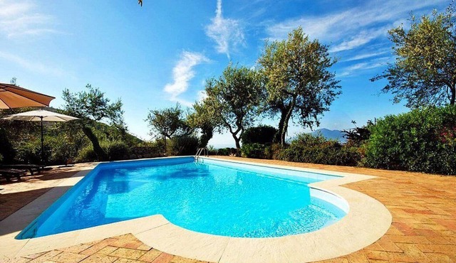 Villa Tarcisia: A charming three-story historical villa created inside an ancient watch tower, with Free WI-FI. in Vico Equense