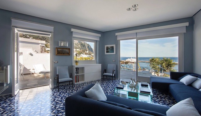 Villa Vesuvio at Fortino Capri A TERRACE ON THE SEA 10 MIN FROM THE PIAZZETTA in Capri