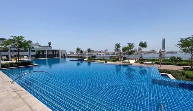 Vogue | Creek Edge Creek Harbor Waterfront Living
