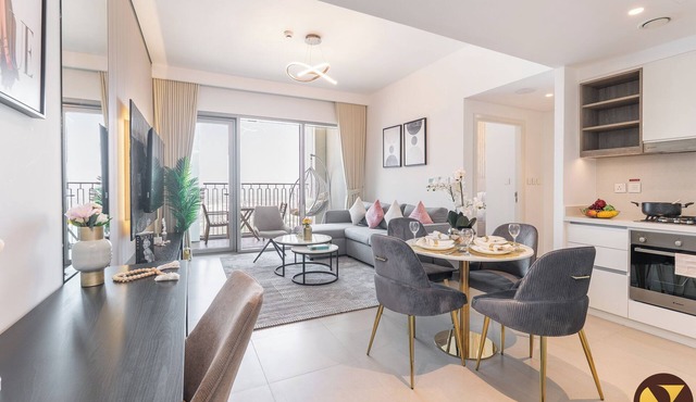 Vogue | Downtown with Direct Access to Dubai Mall