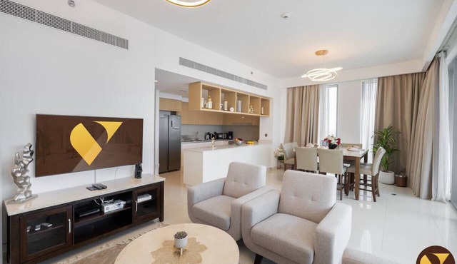 Vogue | Icon Bay Creek Harbour | Waterfront Living