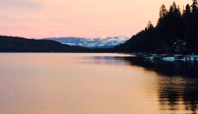 West End Donner Lake, Lake Side, Dog Friendly, Lake View.