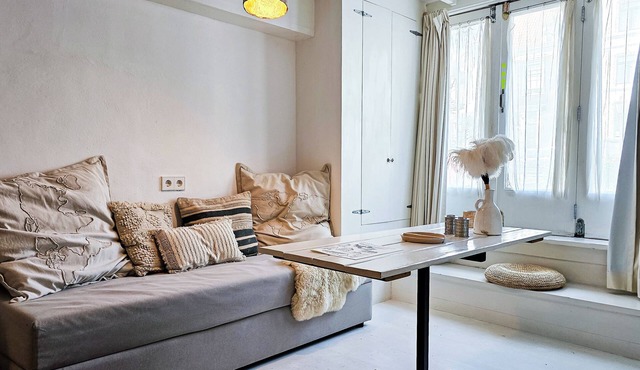 White Wilde beautiful apartment in the heart of Amsterdam in Amsterdam
