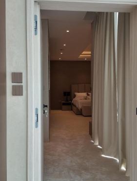 World Class 6 BDR Villa In Signature Palm