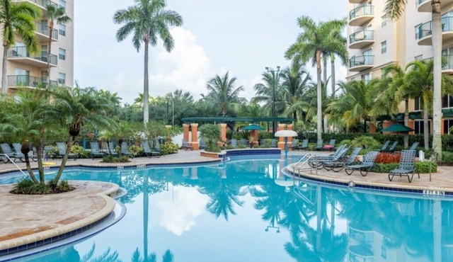 Wyndham Palm-Aire - Luxurious 2 Bedroom Condo in Pompano Beach