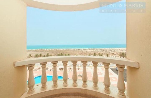 al hamra village