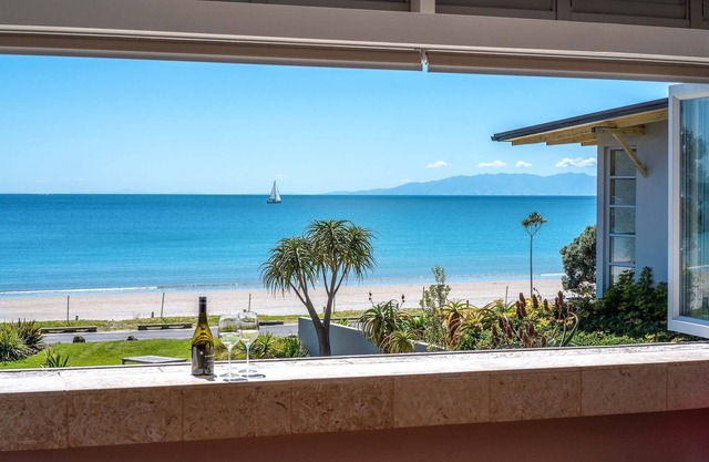 The Sands Apartment 26 - Onetangi Beach