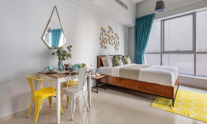 Dubai Marina Apartment | Frank Porter - Bay Central
