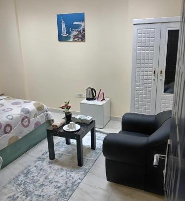 Mussafah Hostel | MBZ - Pleasant Tidy Room