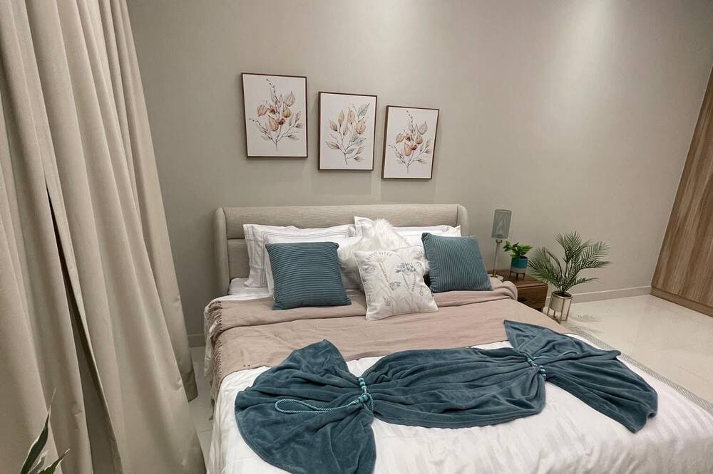 Dubai Sports City Apartment | Hera Holiday Home