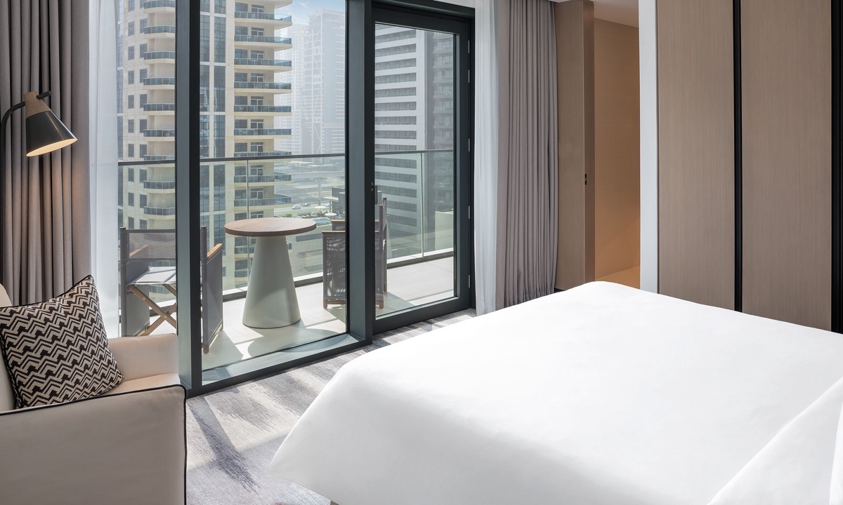 Dubai Marina Hotel | Vida Dubai Marina & Yacht Club