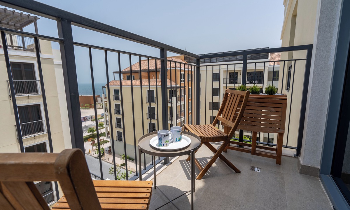Dubai Apartment | HiGuests - La Cote B2