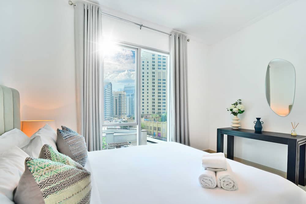 Al Sufouh 2 Apartment | LUX | Marina Promenade 2 BR Prime location Apt