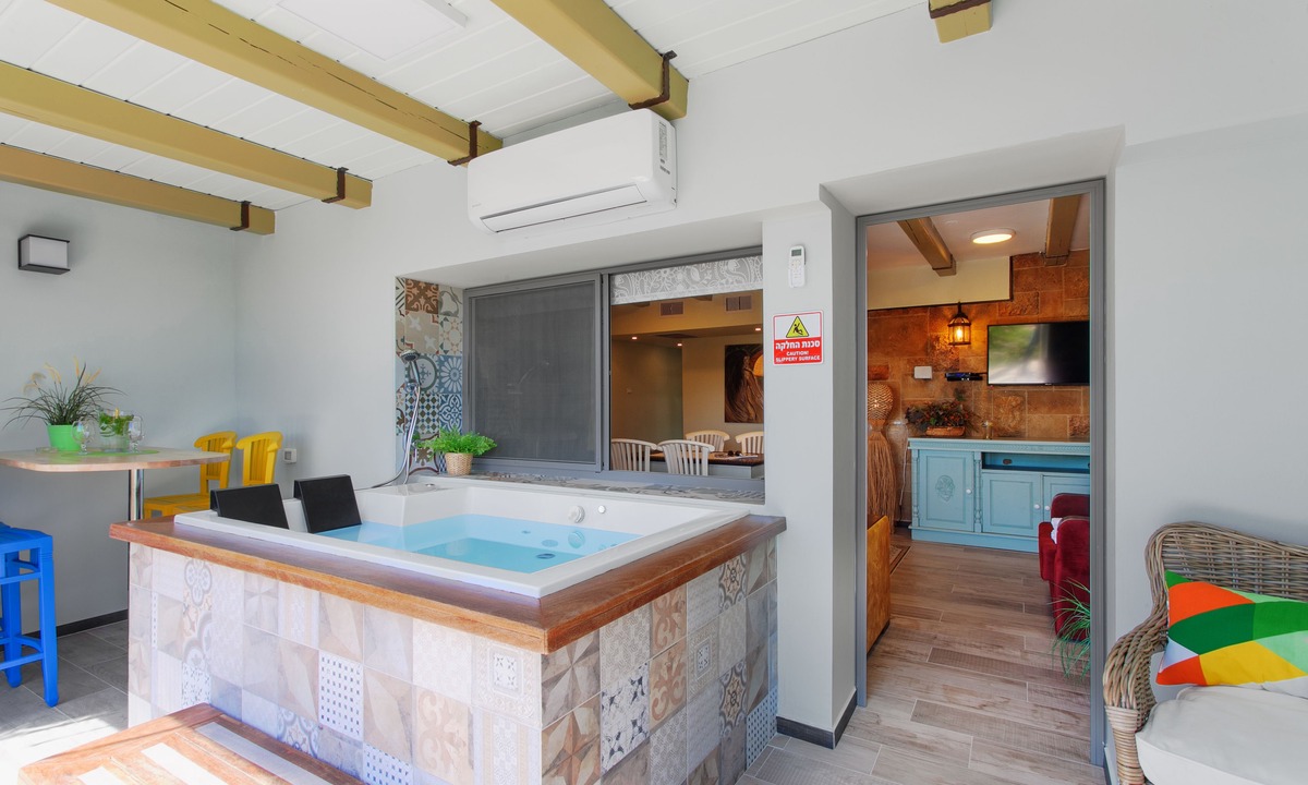 Had Nes Apartment | Out of Africa Sea of Galilee Resort