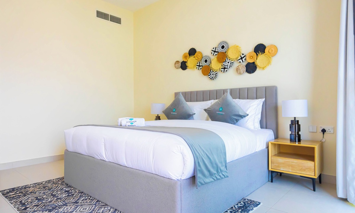 Al Raha Beach Apartment | Bloomfields 1BR Canal The View Raha