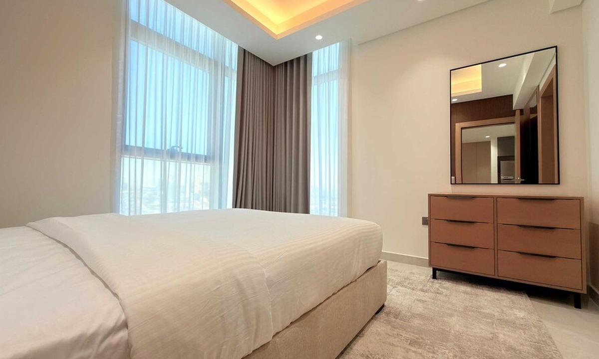 Jumeirah Village Triangle Apartment | Cloud Tower 1br With Parking Pool Gym