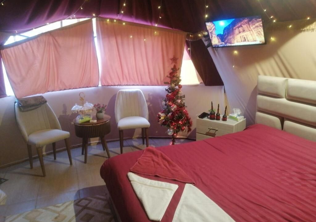 Al-Karak RV Rental | Bubble castel