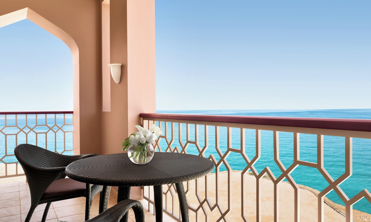Barr Al Jissah Hotel | Al Husn Hotel Muscat - managed by Hilton
