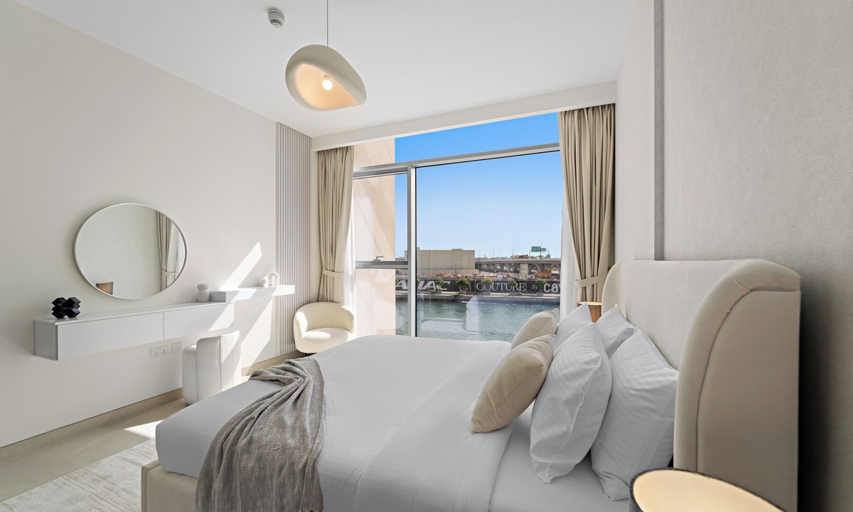 Al Safa Apartment | 2BR M Canal Front with Full Water Views