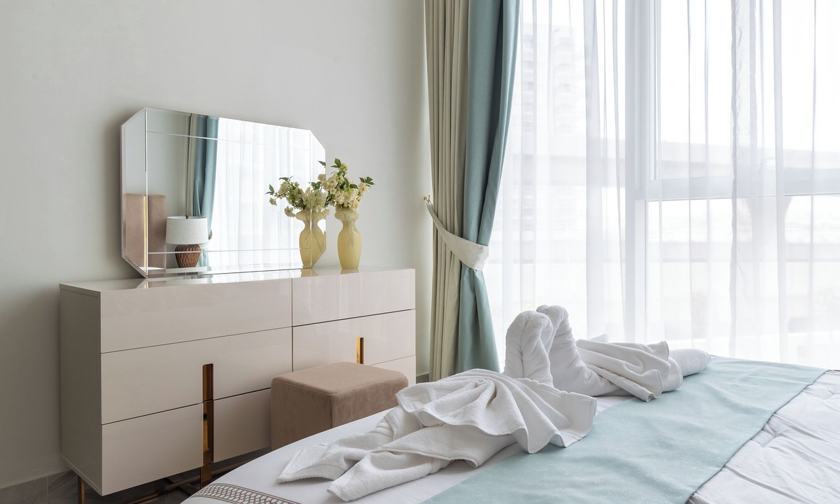 Dubai Apartment | SIMPLY COMFORT Chic 3 Br Apartment with Private Pool