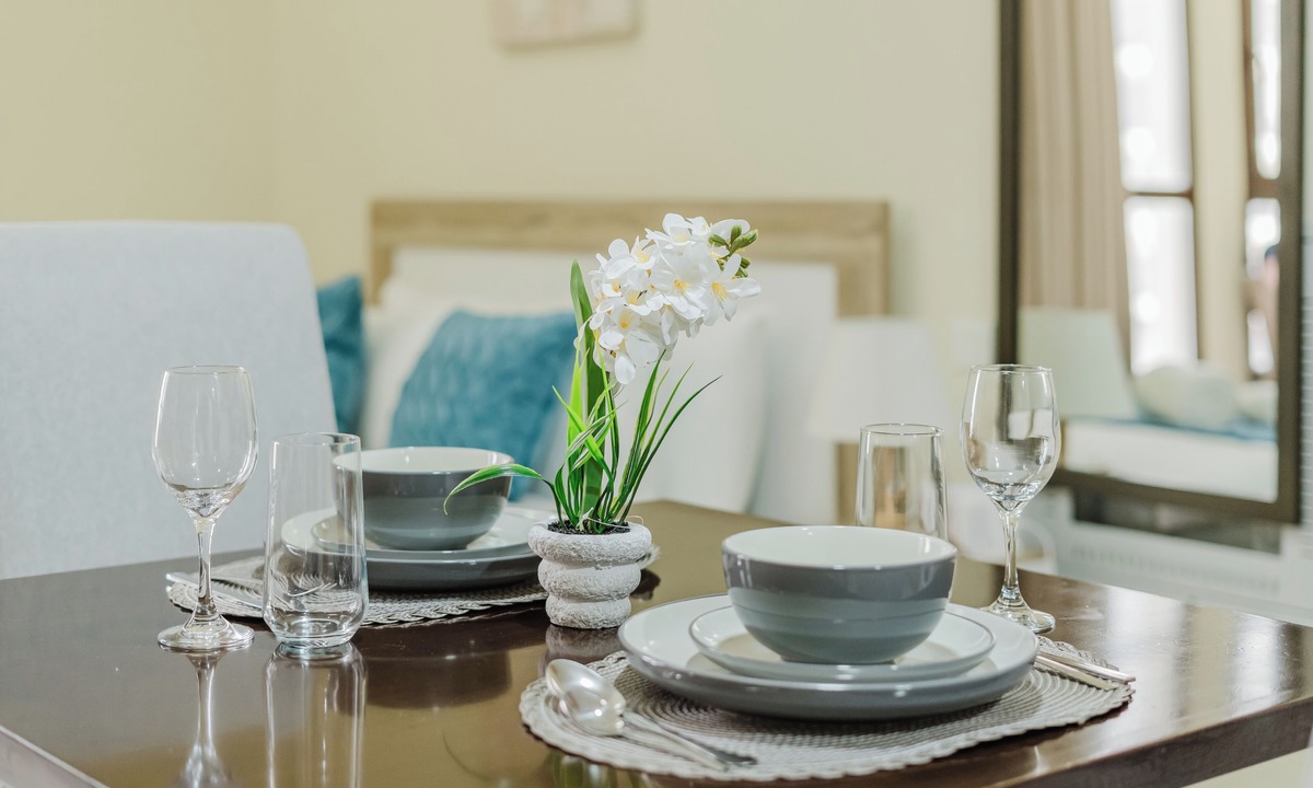 Al Barsha Apartment | PVH - Lincoln Park - Sleek Studio