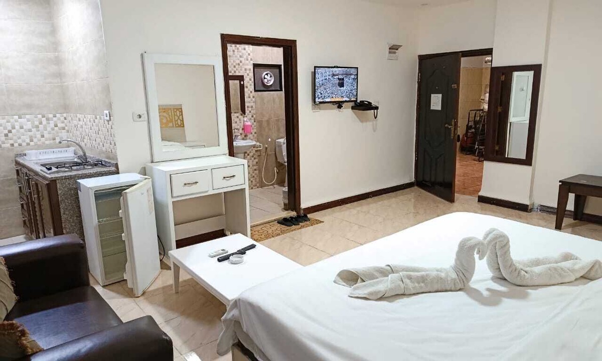 Jabal Al-Hussein Hotel | Siveen Hotel
