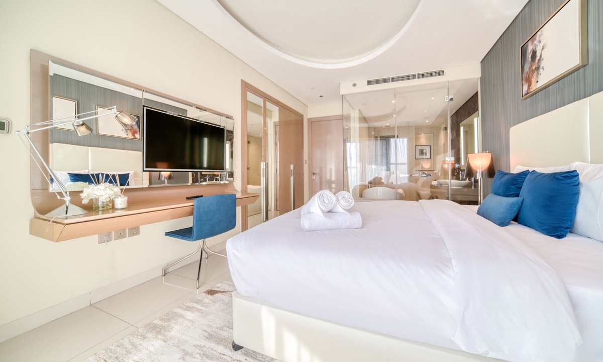 Business Bay Apartment | Polished 3BR at DAMAC Towers by Paramount A Business Bay