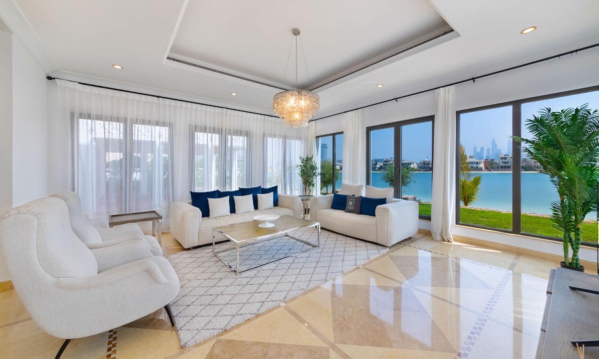 Palm Jumeirah Villa | 5* Villa w/Private Pool/Beach on Palm Jumeirah