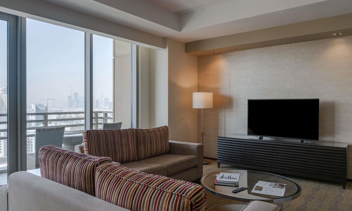 Al Muraqqabat Apartment | Swissotel Living Al Ghurair