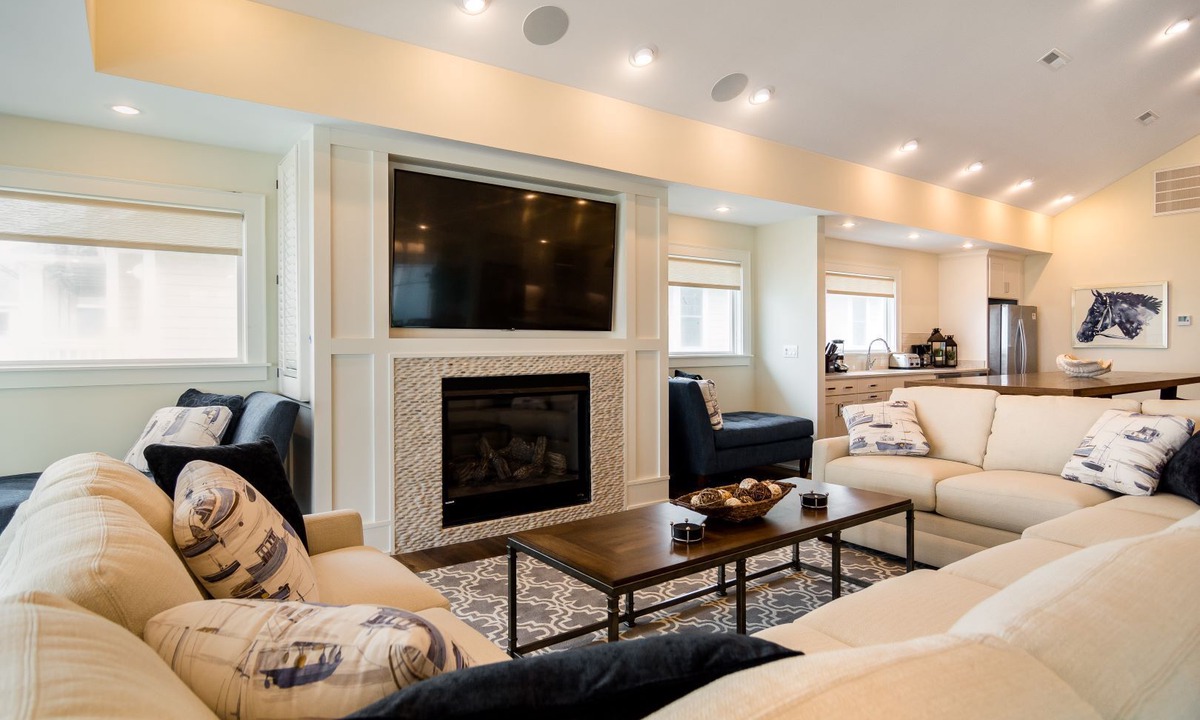 Kill Devil Hills House | Oceans 24 Oceanfront Pet Friendly Home w/FlexStay! Ocean Views, Poolside Tiki Bar, Hot Tub, and More!