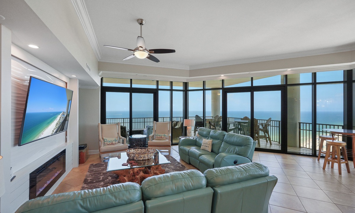 Orange Beach Condo | Amazing Penthouse living~Upscale~Luxury~Corner unit~BEST Views~Private balcony!
