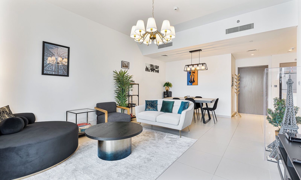 Downtown Dubai Apartment | Sleek 3BR with Burj Park & Dubai Fountain view