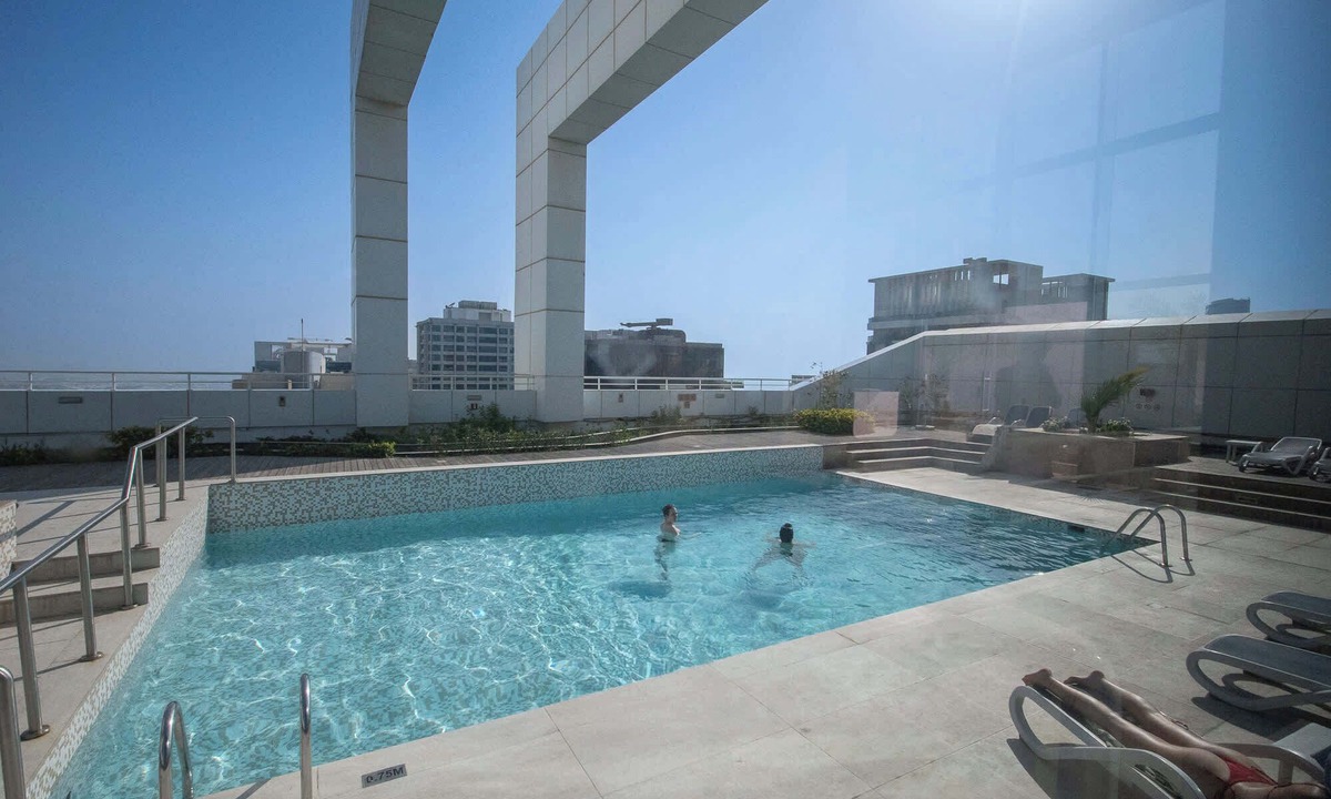 Jumeirah Lake Towers Apartment | Free housekeeping visits during your stay - StayShort - Stylish JLT Apartment Sleeps 6 with Stunning Lake Views