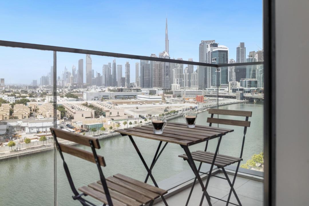 Al Safa Apartment | Luxury 2BR plus Maid Canal and Burj Khalifa Views