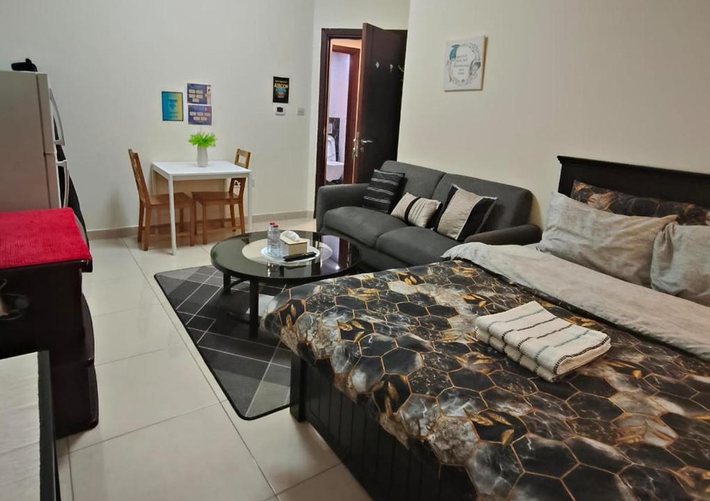 Al Zahiyah House | BB Homes - Hall Room