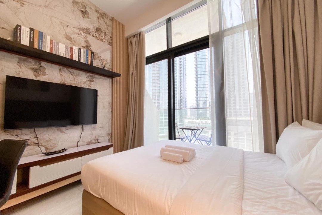 Nad Al Sheba Apartment | Modern Cozy Studio in Azizi Riviera-10