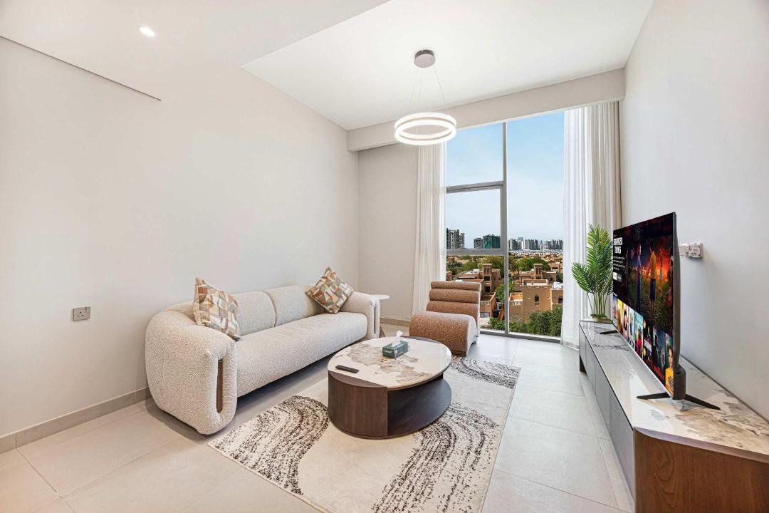 Discovery Gardens Apartment | Stunning Luxury 3BDR 5P