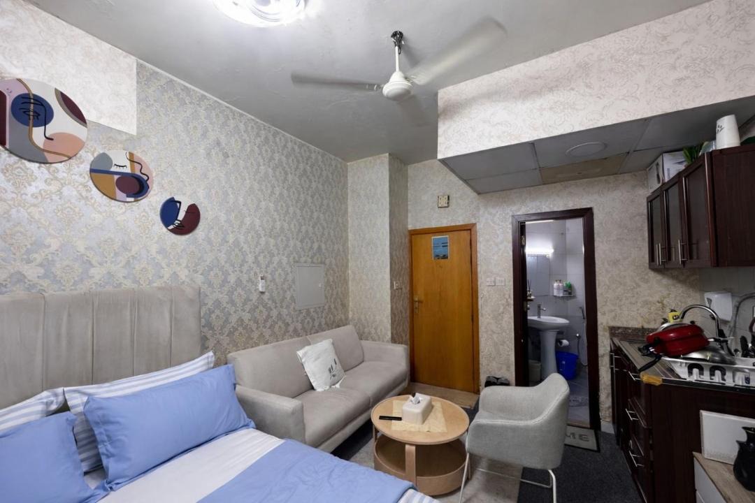 Old Dubai Apartment | Staycation