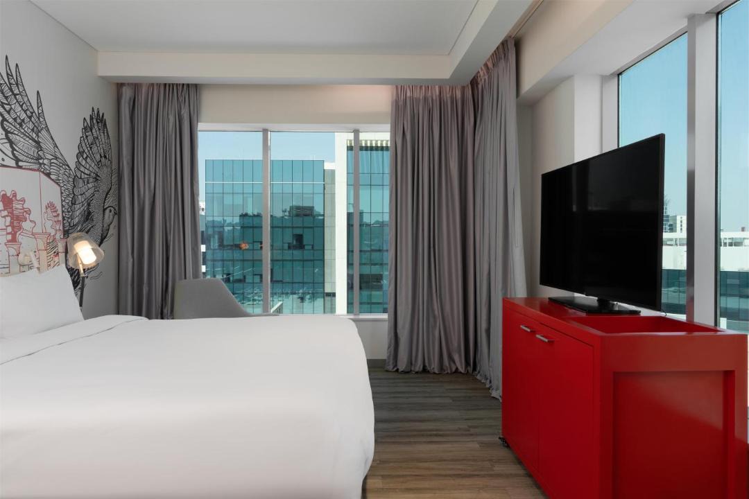 Dubai Hotel | Radisson RED Dubai Silicon Oasis