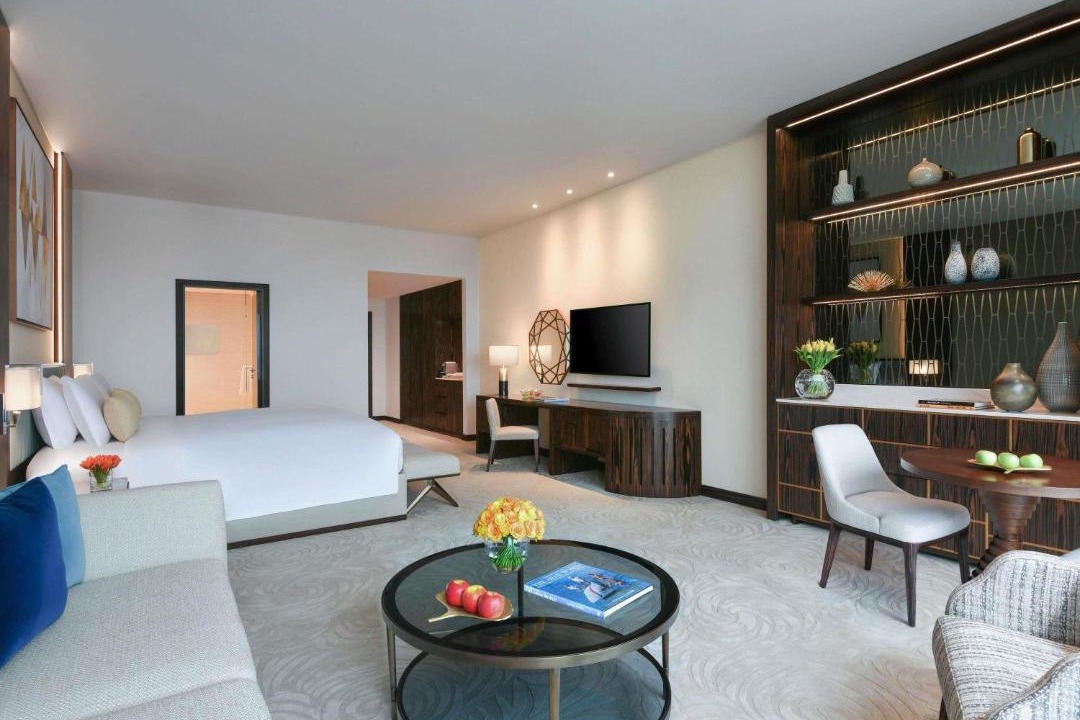 Bur Dubai Hotel | Sofitel Dubai The Obelisk