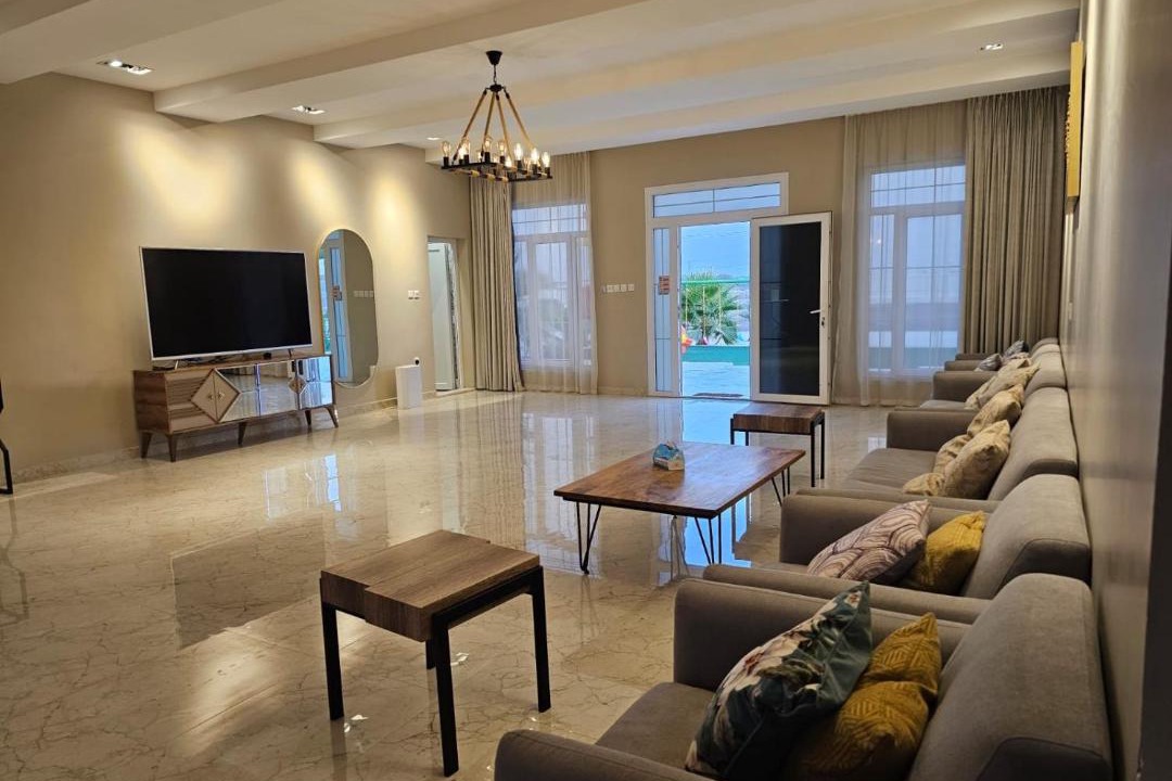 Falaj al Moalla Ski Chalet | مزرعه فلج فارم Falaj-farm