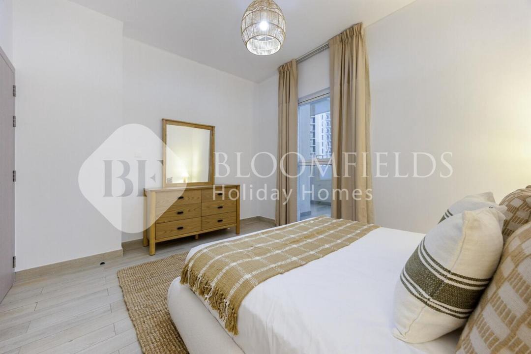 Abu Dhabi Apartment | Bloomfields 1BR In Water Edge 1