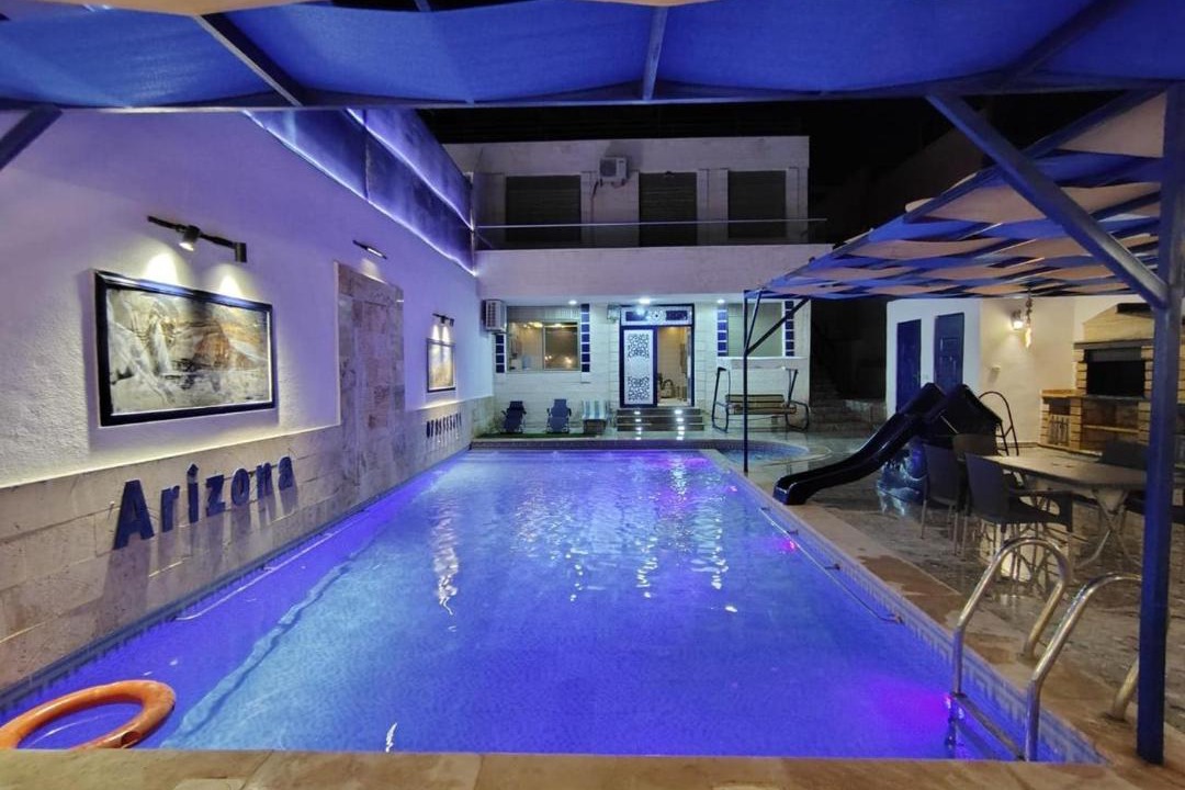 Al Kafrayn Ski Chalet | Arizona Chalet شاليهات أريزونا